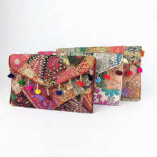 Load image into Gallery viewer, Maharani Clutch
